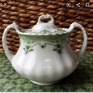 Derwent floral Pattern Sugar Bowl.